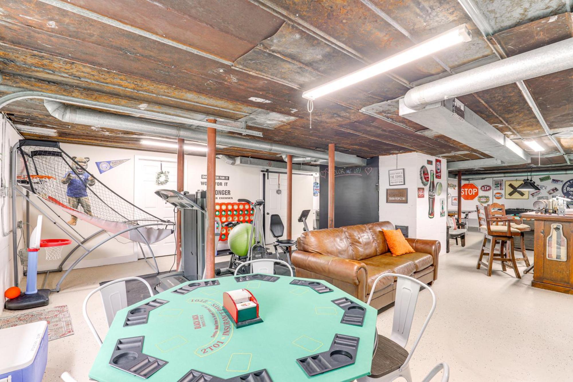 Updated Marshall Home With Fire Pit And Game Room! Zewnętrze zdjęcie